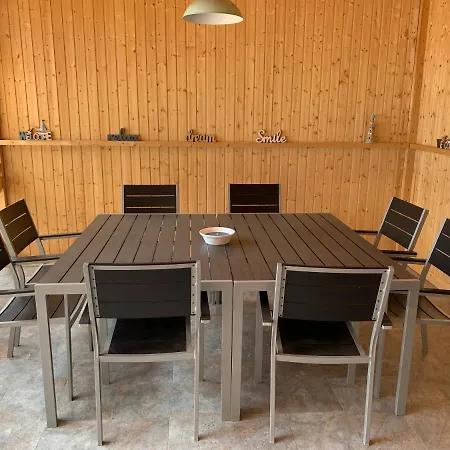 Vila Arisa Corbu *